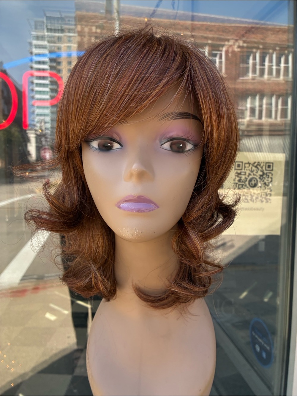Sale on lux wig Women's Short Layered Wig in Chestnut Brown - Stylish